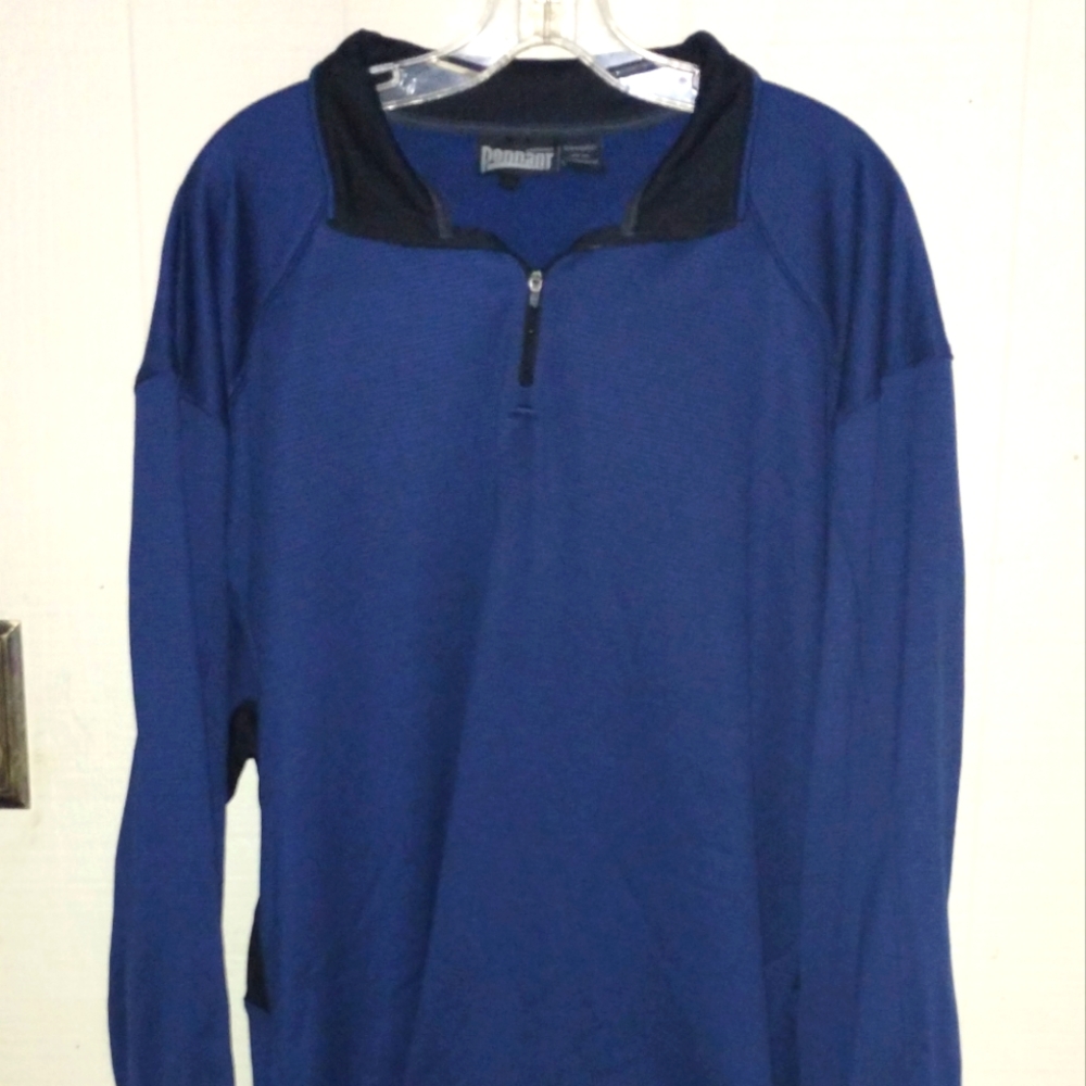 New with tags pennant blue and black pull over 3xl.
